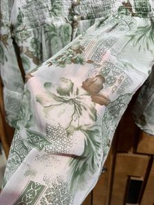 SALE - Floral Print Top