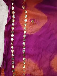 Beautiful Multicolour Chunri