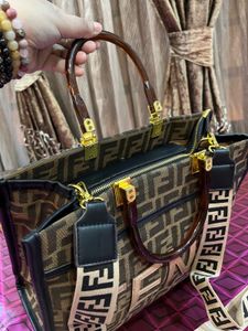 FENDI GOLD Bag Superb Condition