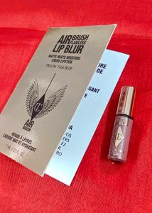 Charlotte Tilbury Airbrush Flawless Lip Blur