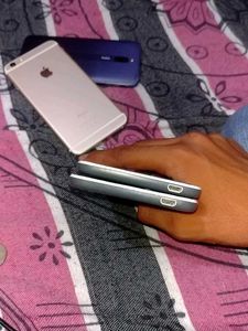 HTC Smartphones - For Parts or Repair