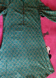Dark Green straight Collar Neck Kurta