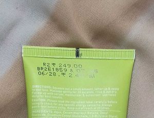 Dot &amp; Key Cica Calming Face Wash