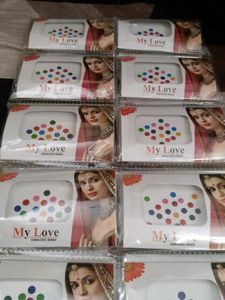 Multicolored Plain Bindi (Three Size)