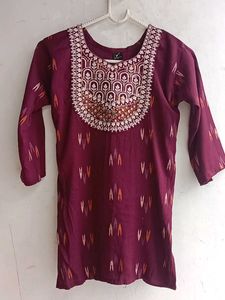 Maroon Embroidered Kurta 💜