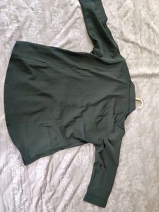 Green Long Sleeve Top