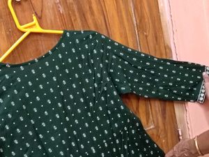 GentlyUsed DarkGreen Embroidered Kurti+Dupatta XXL