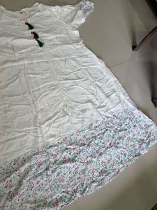White Floral Print Kurti