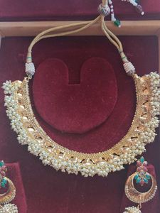 Elegant Indian Jewelry Set