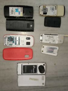 5 mobile all phone are used