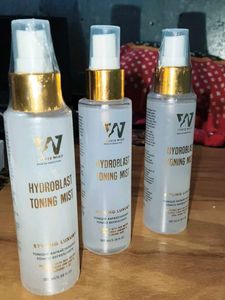 White Wolf Hydroblast Toning Mist