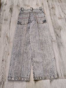 Ma2220 Sabrin baggy jeans waist 26 inches