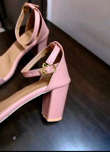Women Pink Block Heel Strappy Buckle Sandal