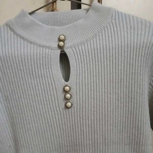 Elegant Gray Knit Top