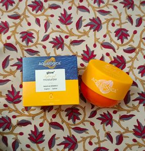 Aqualogica Glow + Hydra Gel Moisturizer