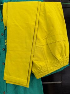 Beautiful Kurta set by pantaloons