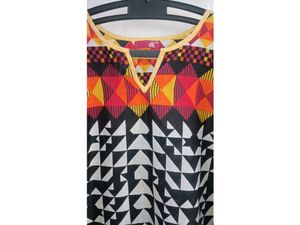 Beautiful Geometric Design Kurti:- Length- 84 Cm &amp; Bust Size- 112 Cm