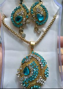 Pendants Sets