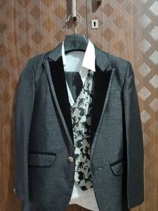 Tuxedo for kids(boy) size 8