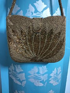 New Cut Dana Shoulder Bag