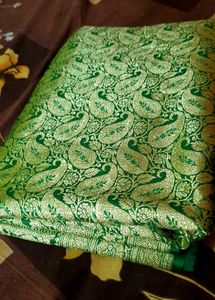 Beautiful Rani pink Banarasi saree