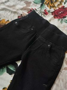 Black Jeggings Waist 20 Length 25