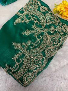 🆕️🆕️Premium Saree With Stitched Blouse
