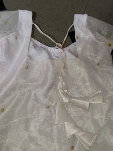 Elegant White &amp; Gold Blouse