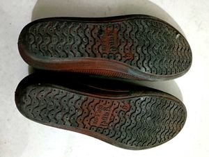 Rubber Jutti