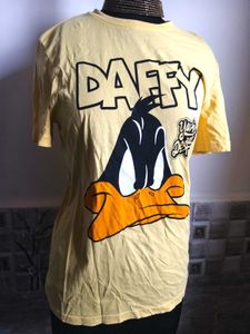 BOGO🎁Buy One Get 1 Free🎁Daffy Duck Graphic Tee