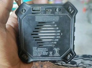 Croma(Tata) Bluetooth Speaker Black(CREMP2101sBTS)
