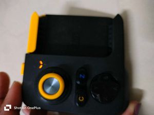 iQOO Gamepad - Like New!