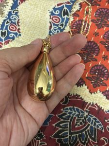 Teardrop Pendant Necklace