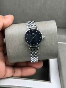 Daniel Wellington Watch Women In Superior Quality