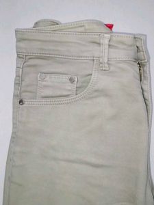 Beige Jeans