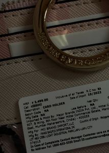 Victoria’s Secret Classic Pink Card Case.