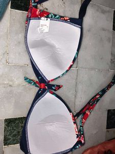 DAMN BEAUTIFUL BRAND NEW BIKINI SET