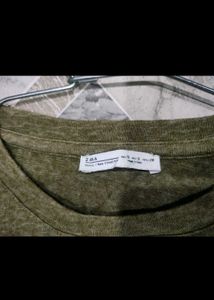 ✅ZARA&#39;s Embroidered Olive Green Top✅