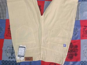CD-27 Size 28 Straight Jeans