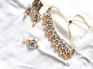 Elegant Kundan Jewelry Set