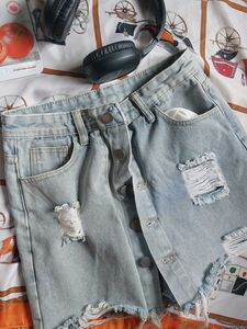 Ripped Jeans Shorts