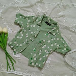 Pinteresty Sage Green Daisy Shirt