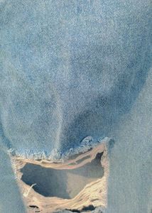 Straight Ripped JeansWith Crocehet Top In Combo