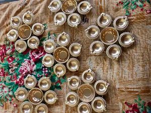 Pack Of 4 Diya Shape Flower Decorative Urli Bowl