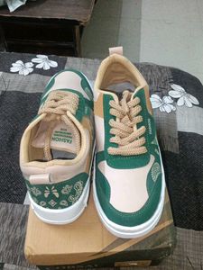 Stylish Corsac Sneakers