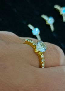 Diamond 💎 Ring 💍 (Gold)