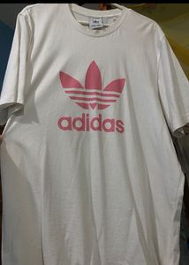 Oversize Adidas Tshirt