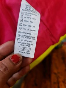 Puffer Jacket In Neon Yellow