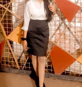 Black Hot Pencil Skirt 🔥