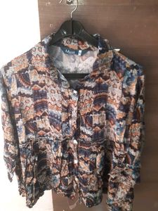 Stylish Top With Bellsleev. Size 3XL.